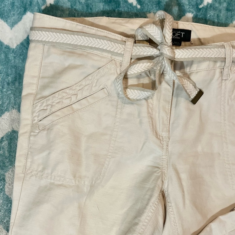 LOFT Cream Casual Pant with Belt - Picture 2 of 8